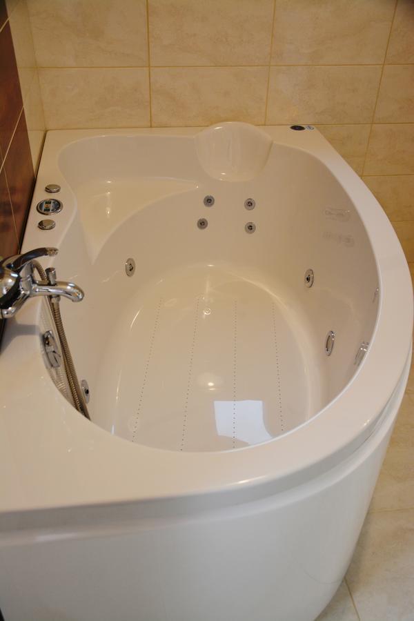 מוראנג Hotel Irena מראה חיצוני תמונה